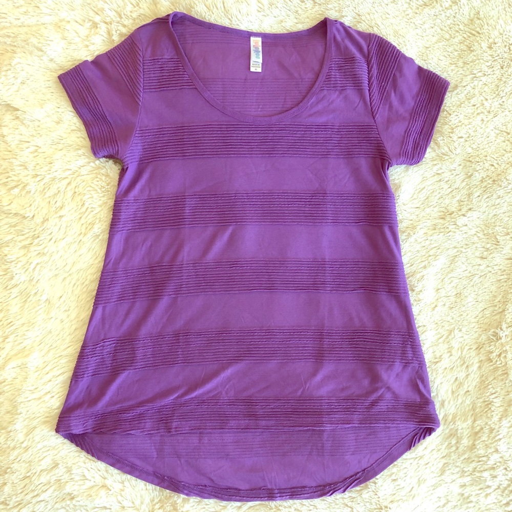LuLaRoe Classic T!